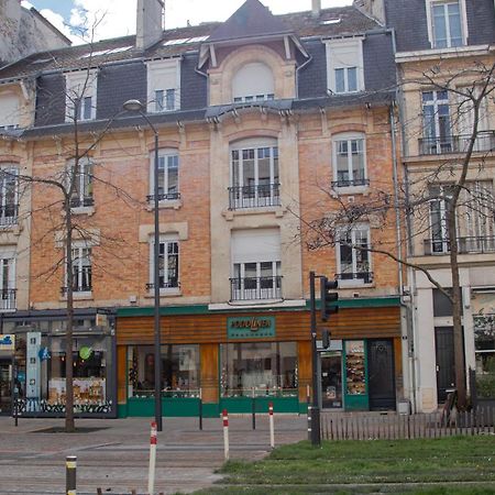 Rare! Magnifique Appartement - Vue Cathedrale Reims Exterior photo