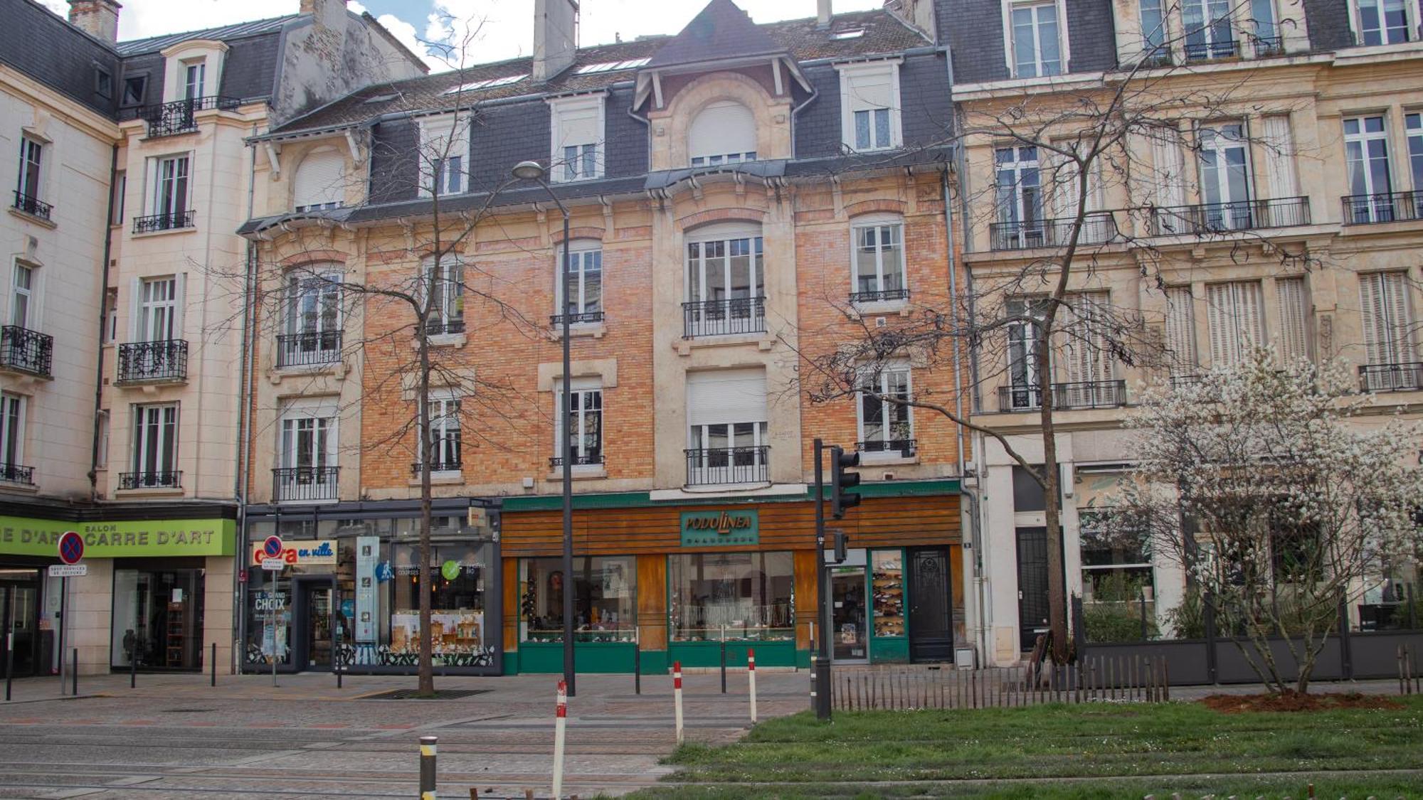 Rare! Magnifique Appartement - Vue Cathedrale Reims Exterior photo